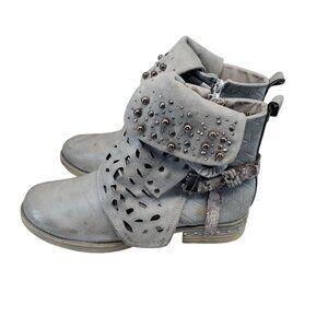 Lala Ikai Shoes Womens 41 US 10 Gray Leather Hollow Out Purfle Boots *Read*